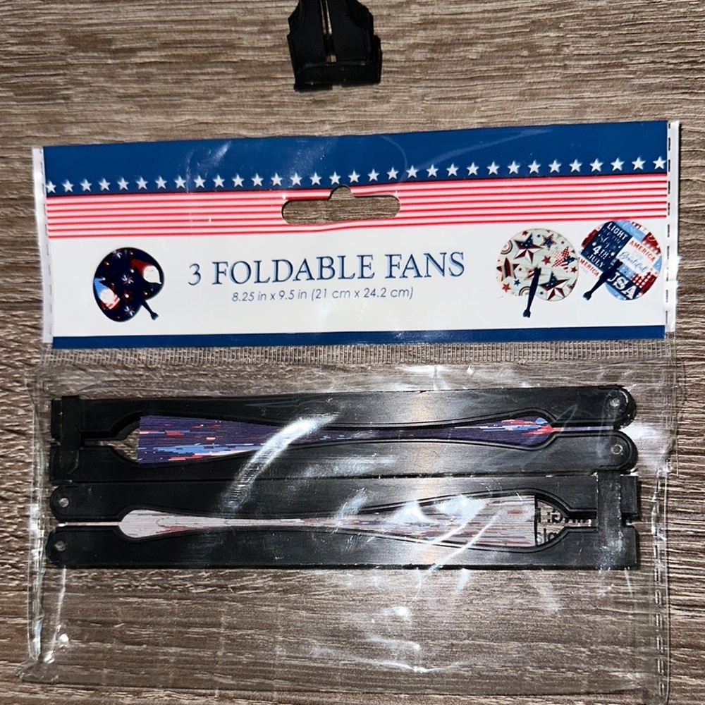 Hand held fans  Set of three - Picture 3 of 4